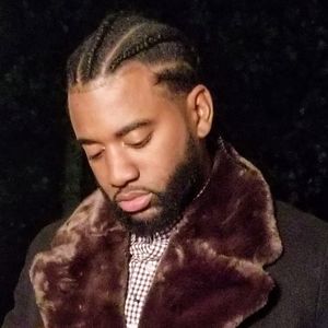 Meet your Posher, Dee